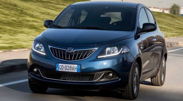 lancia y 45555.jpg, 63 KB