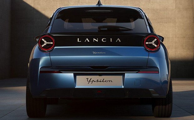 lancia y 6788.jpg, 53 KB