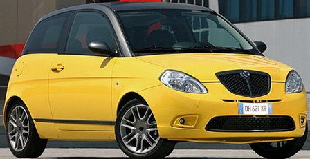 lancia y momo 11.jpg, 46 KB