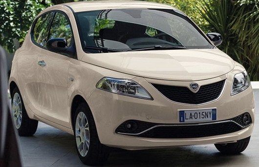 lancia y22.jpg, 60 KB