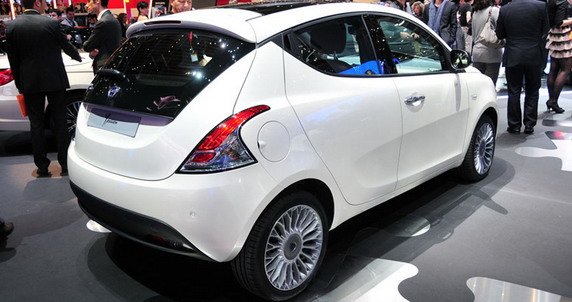 lancia ypsilon 20.jpg, 57 KB