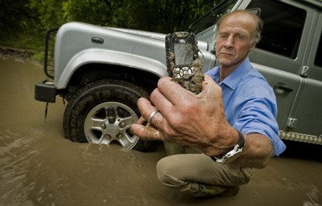 land rover phone.jpg, 42 KB
