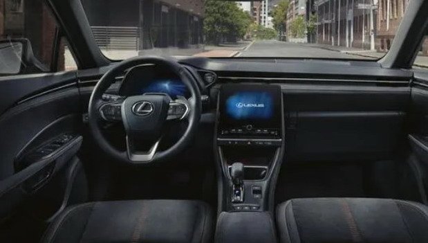 lexus lbx 12221.jpg, 46 KB