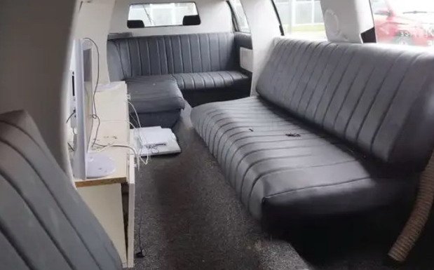 lincoln limo 11.jpg, 46 KB