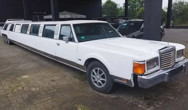 lincoln limo.jpg, 59 KB