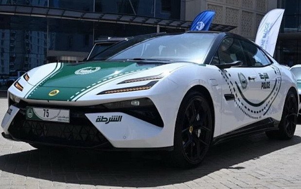 lotus dubai 1.jpg, 66 KB