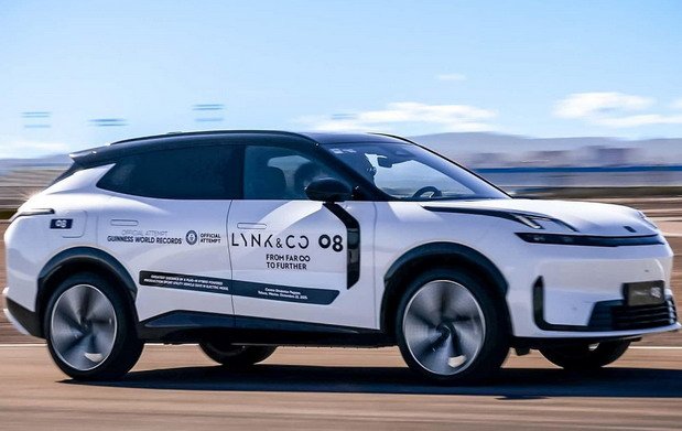 lynk co8 1.jpg, 56 KB