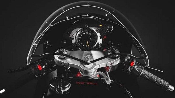 magni-filo-rosso-black-hero-3.jpg, 50 KB