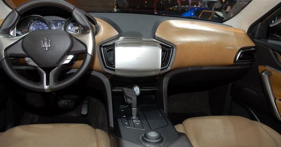maserati kubang suv 45.jpg, 43 KB
