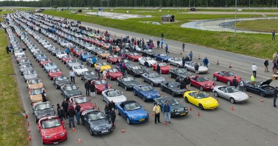 mazda mx5 5.jpg, 75 KB