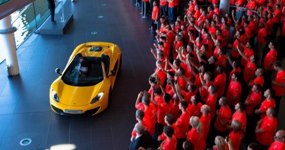 mclaren 2000.jpg, 61 KB