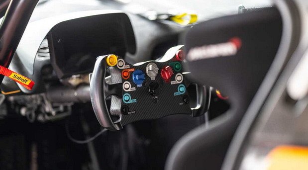 mclaren gt4 1111.jpg, 46 KB