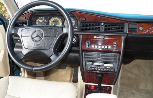 mercedes 190 222.jpg, 61 KB