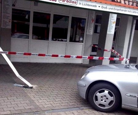 mercedes 2y.jpg, 51 KB