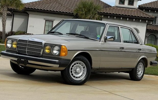 mercedes 300d 10.jpg, 79 KB