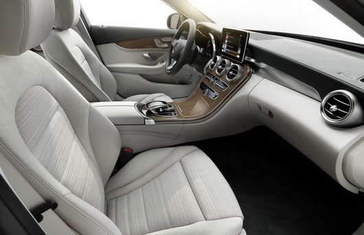 mercedes c 10711111.jpg, 47 KB