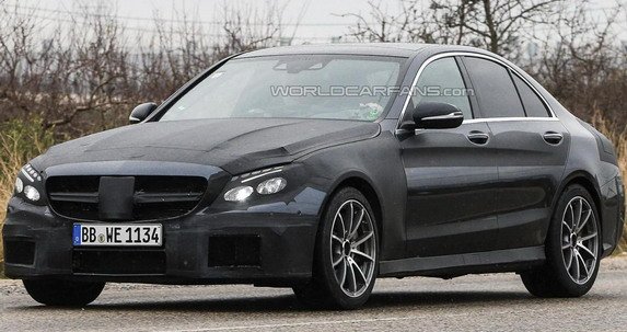 mercedes c63 21.jpg, 61 KB
