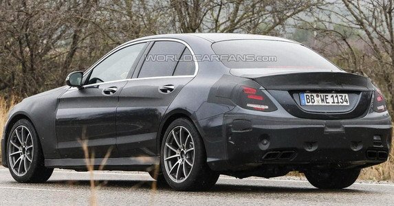 mercedes c63 211.jpg, 68 KB