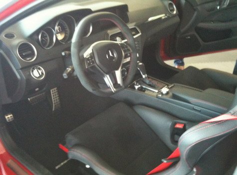 mercedes c63 amg black 11111.jpg, 42 KB