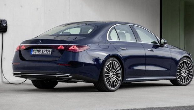 mercedes e 241.jpg, 51 KB