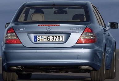 mercedes e 300 bluetec.jpg, 29 KB