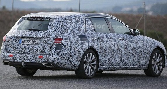 mercedes e estate c.jpg, 74 KB