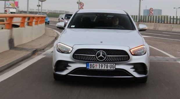 mercedes e220d.jpg, 50 KB