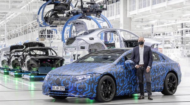 mercedes eqs 1.jpg, 92 KB