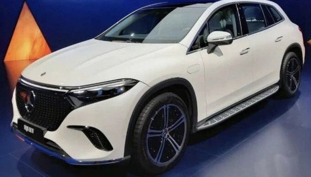 mercedes eqs suv 7.jpg, 49 KB