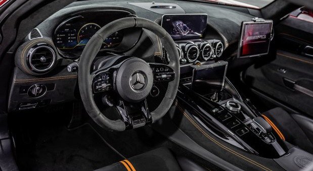 mercedes f1 19999.jpg, 66 KB