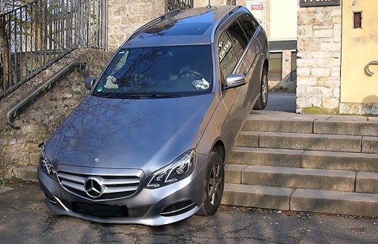 mercedes put 1.jpg, 84 KB