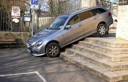 mercedes put 11.jpg, 85 KB