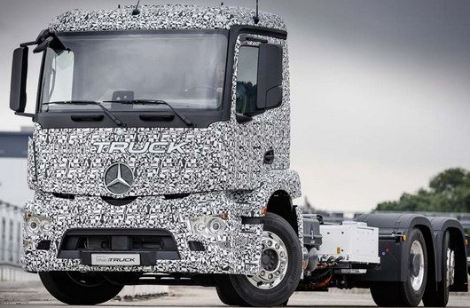 mercedes u 1.jpg, 82 KB
