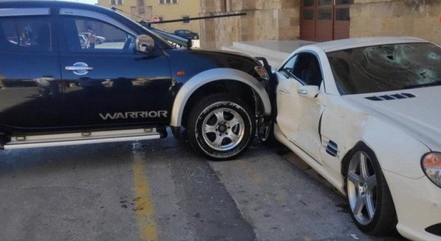 mercedes udarac.jpg, 54 KB