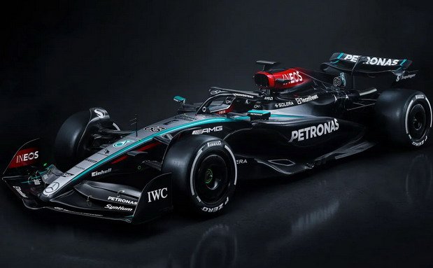 mercedes w15 1.jpg, 47 KB