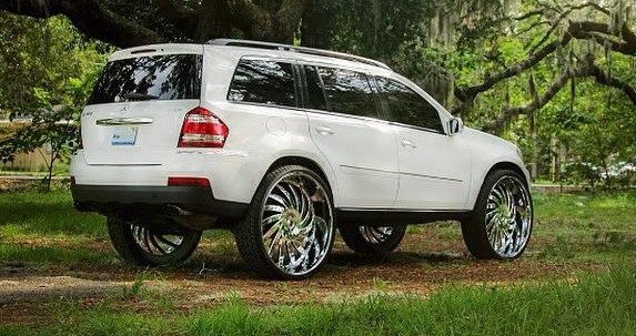 mercedes-gl.jpg, 86 KB