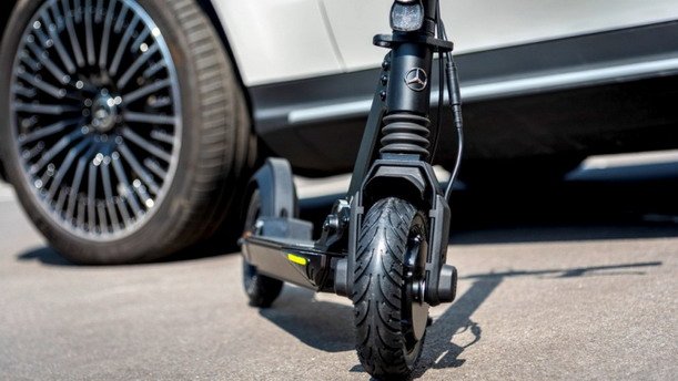 mercedes-trotinet.jpg, 57 KB