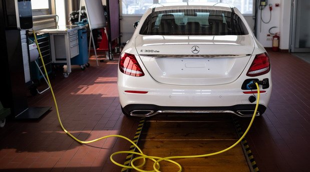 mercedse 300 de 1.jpg, 60 KB