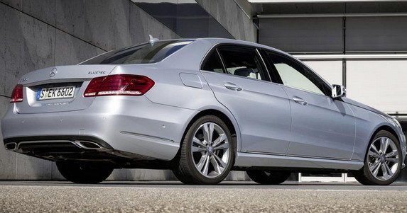 mercedse e220 11.jpg, 53 KB