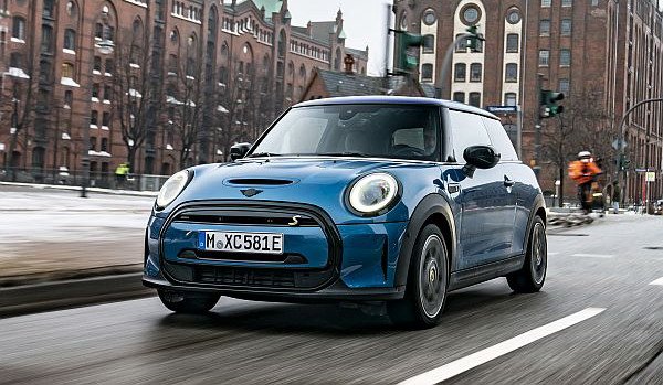 mini se 12.jpg, 86 KB