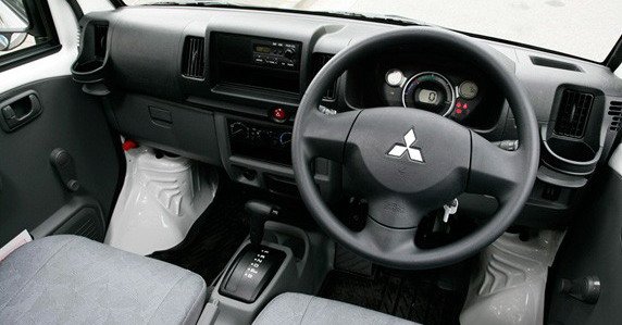 mitsubishi minicab 11.jpg, 50 KB