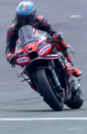 moto gp beceki 111.jpg, 25 KB