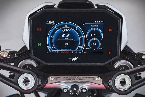 mv-agusta-dragster-rr-scs-america-6.jpg, 77 KB