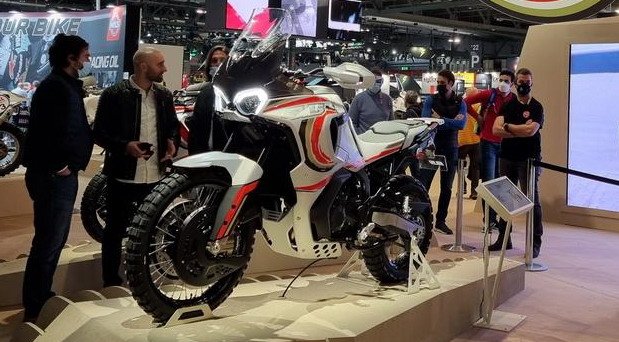 mv-agusta-lucky-explorer-1.jpg, 87 KB