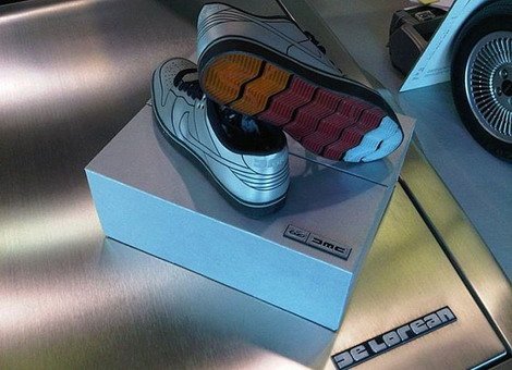 nike delorean 1.jpg, 51 KB