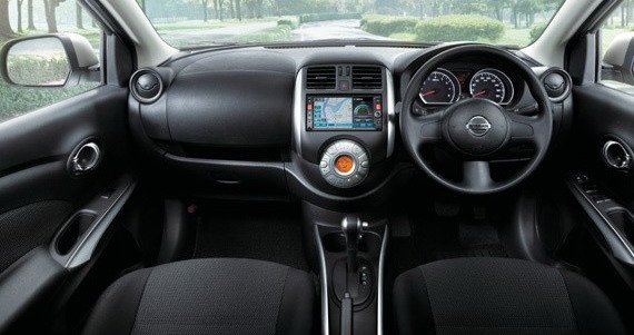 nissan latio 1.jpg, 51 KB