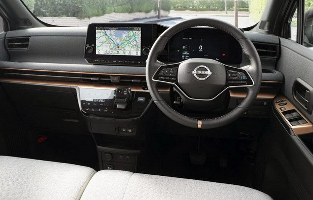 nissan sakura 11.jpg, 63 KB