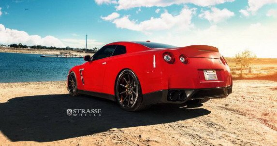 nissan-gt-r-2.jpg, 58 KB