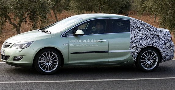 opel astra sedan 7.jpg, 69 KB