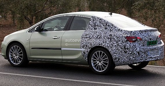 opel astra sedan 770.jpg, 80 KB